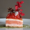 Tronco de salmón con chutney de tomate anisado